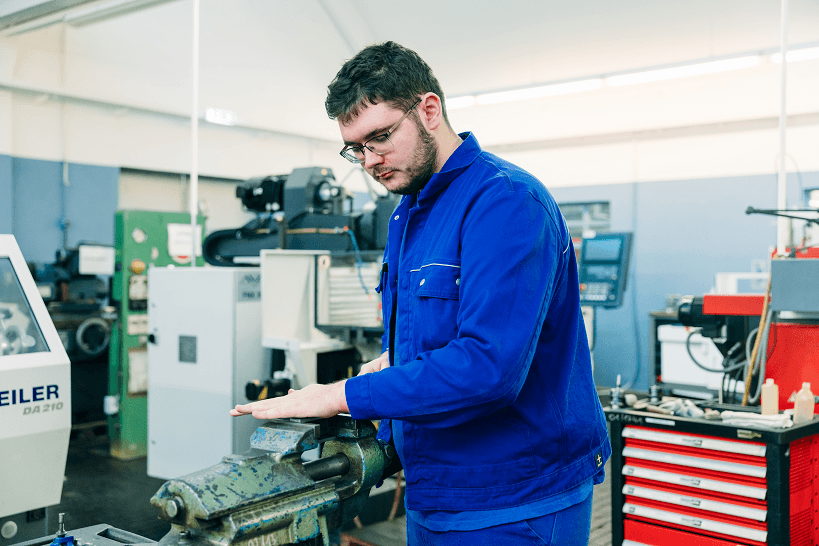 Lehre als Metallberarbeiter:in
